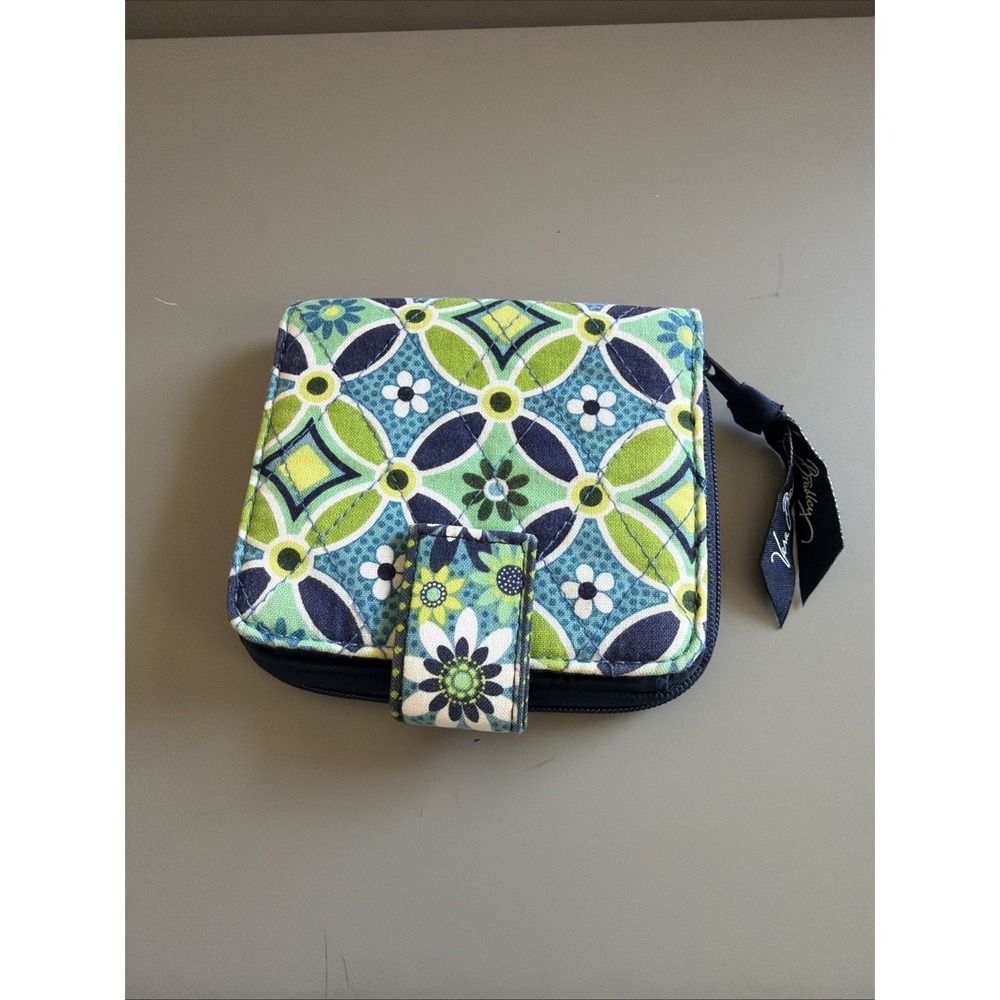 Vera Bradley "Daisy Daisy" Bifold Wallet Zip Coin Pouch Blue Green Floral